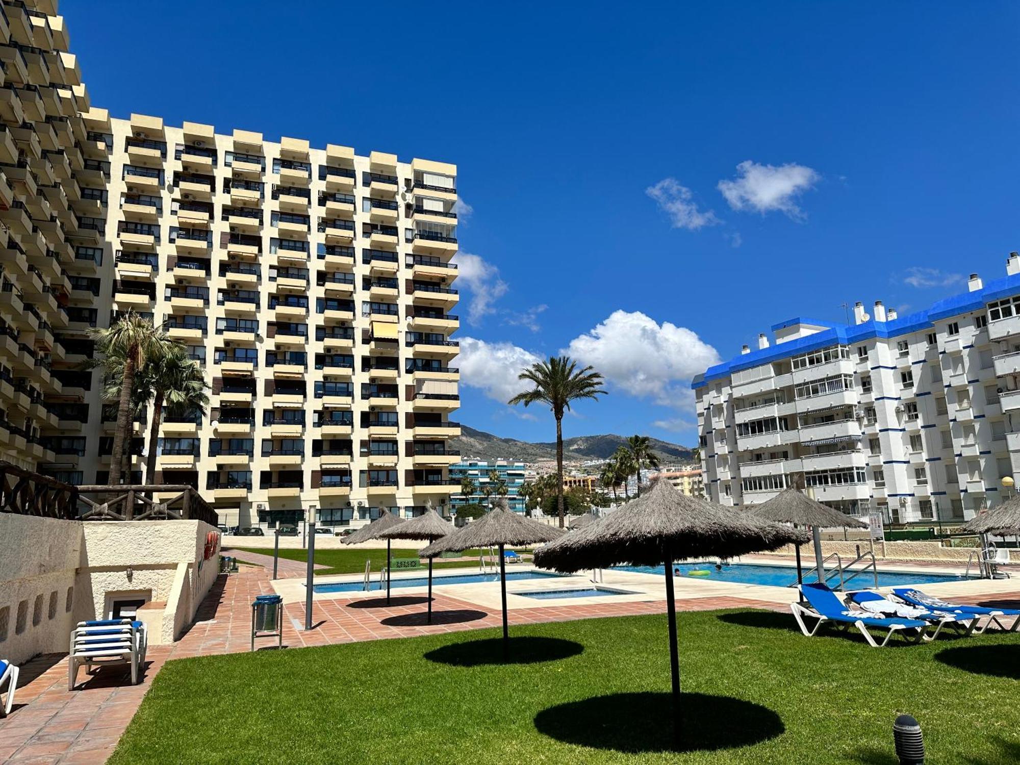 Апартаменти Aloha Playa Sol Y Mar Бенальмадена Екстер'єр фото