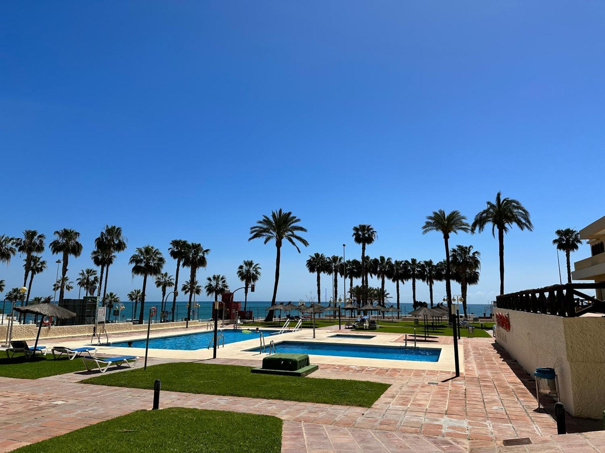 Апартаменти Aloha Playa Sol Y Mar Бенальмадена Екстер'єр фото